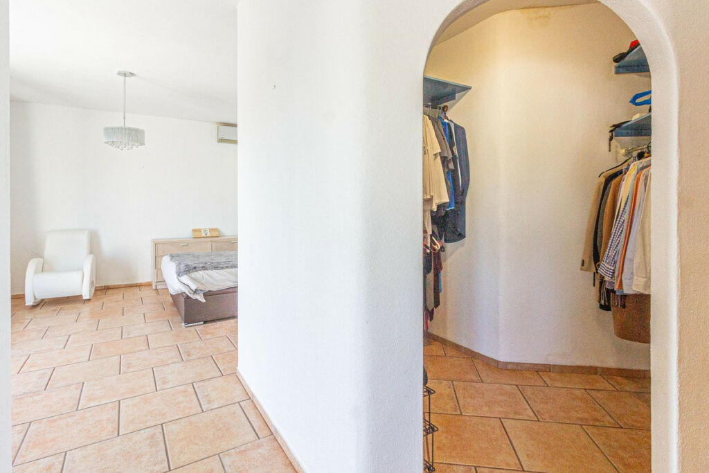 Detached Villa Sotogrande Cádiz - image 16