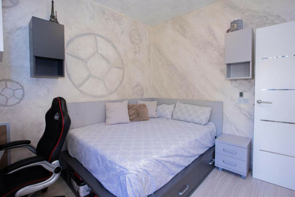 Middle Floor Apartment Los Flamingos Málaga - image 16
