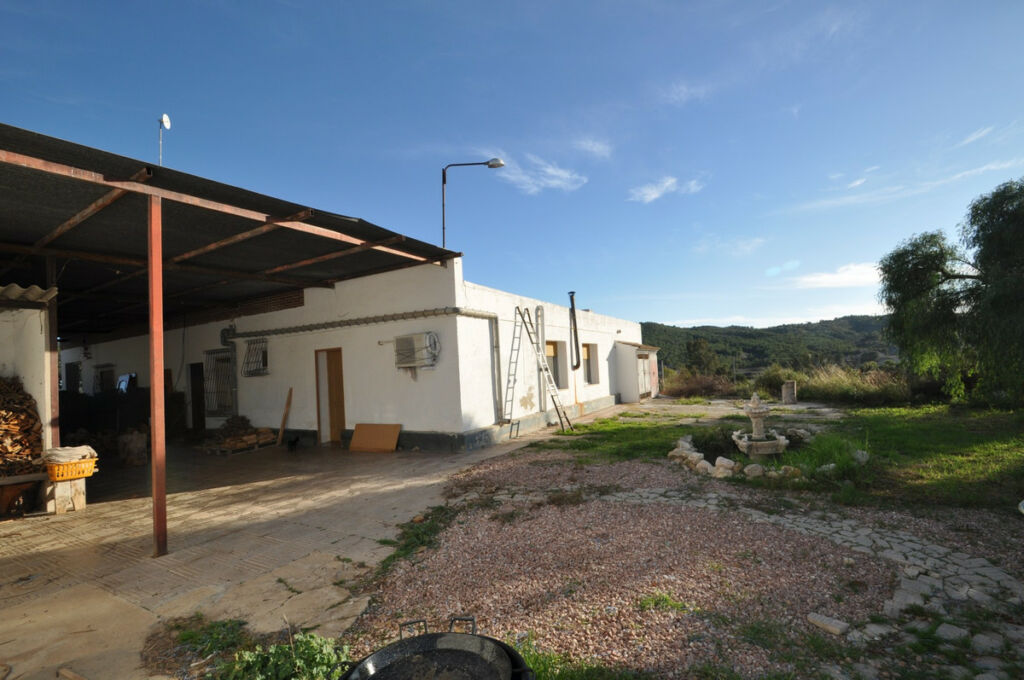 Detached Villa Aspe Alicante - image 16