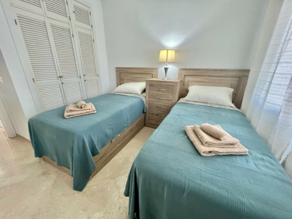 Middle Floor Apartment Costalita Málaga - image 16