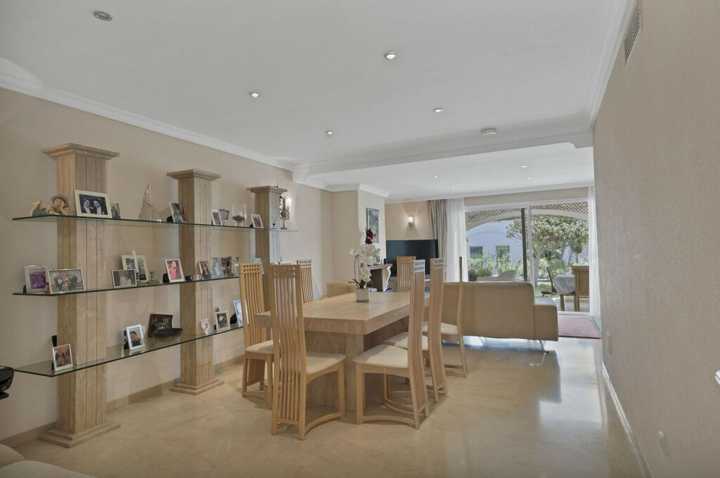 Ground Floor Apartment New Golden Mile Málaga - image 16