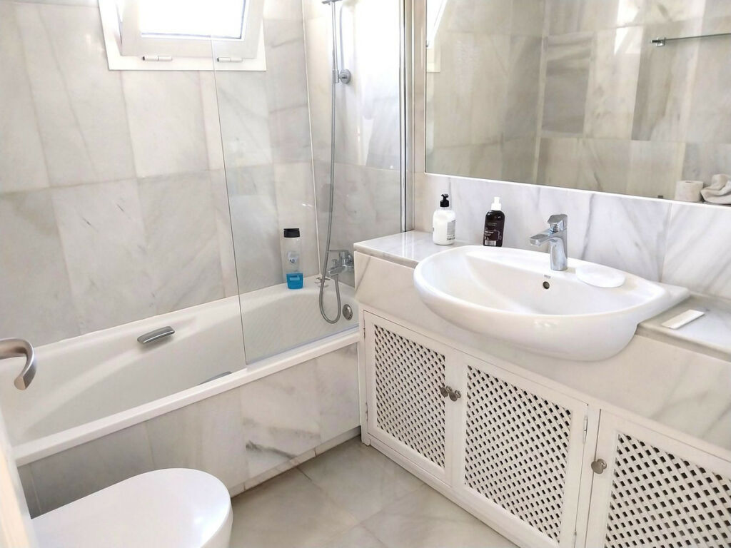 Townhouse San Pedro de Alcántara Málaga - image 16