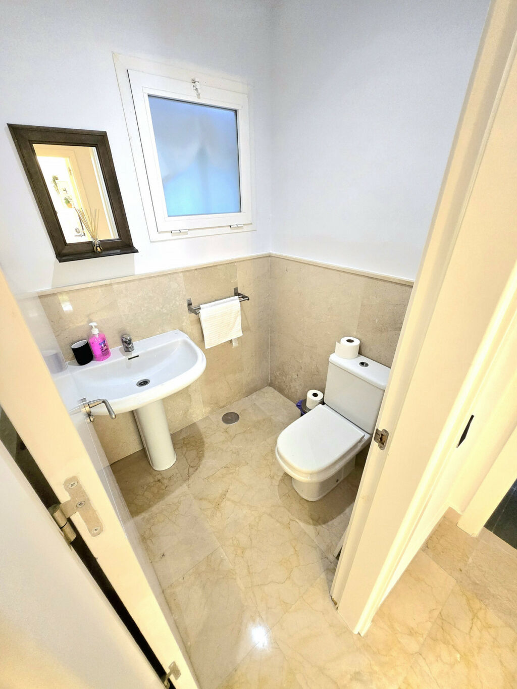 Middle Floor Apartment Selwo Málaga - image 16