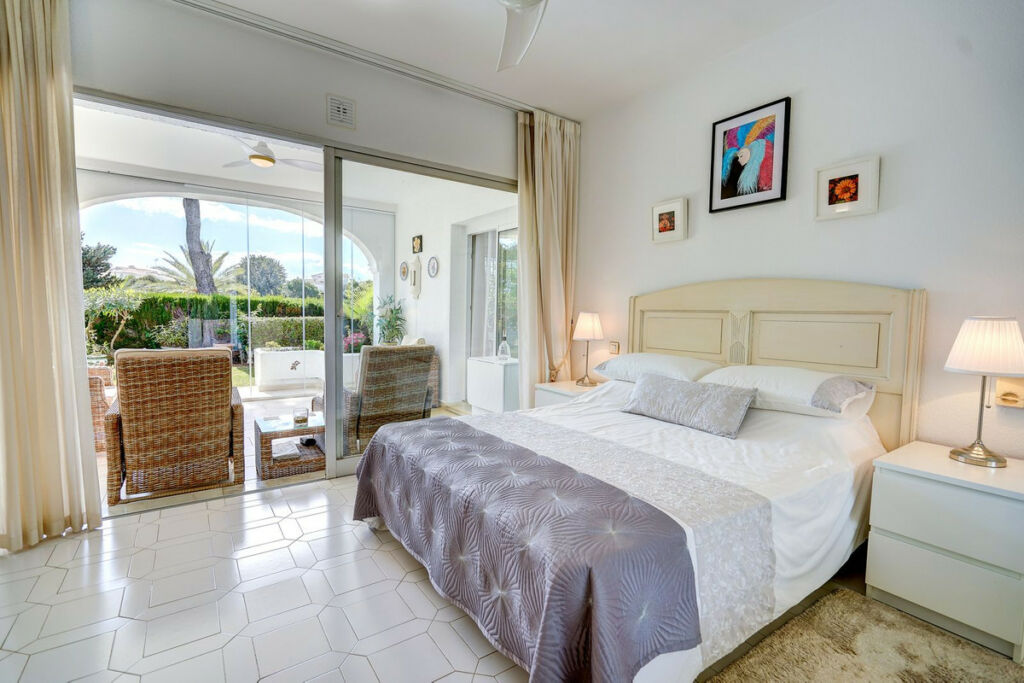 Semi-Detached House Miraflores Málaga - image 16