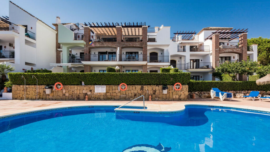 Middle Floor Apartment Los Arqueros Málaga - image 16