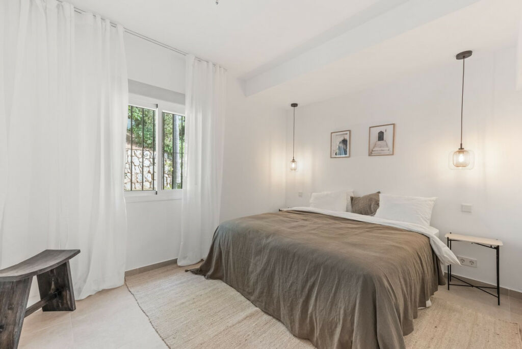 Townhouse Nueva Andalucía Málaga - image 16