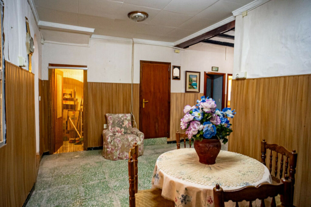 Townhouse Bolulla Alicante - image 18