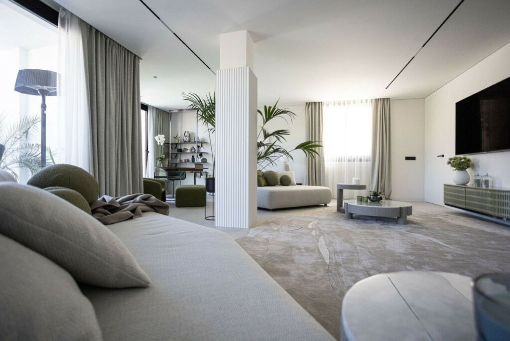 Detached Villa Marbella Málaga - image 17