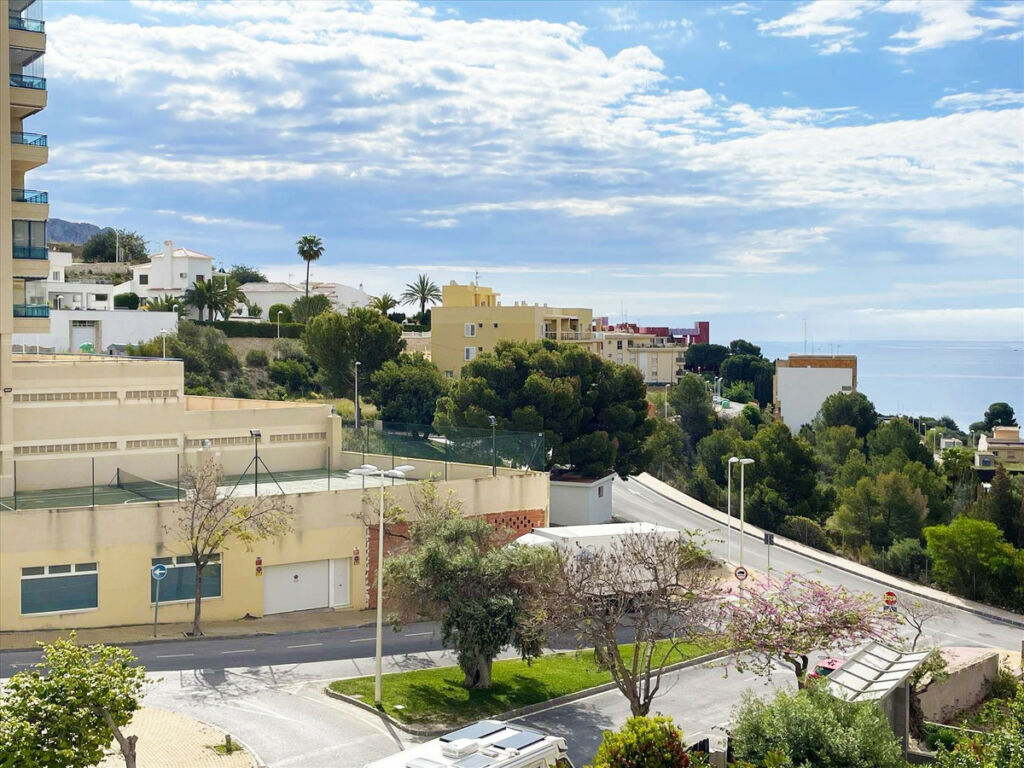 Middle Floor Apartment Calpe Alicante - image 17