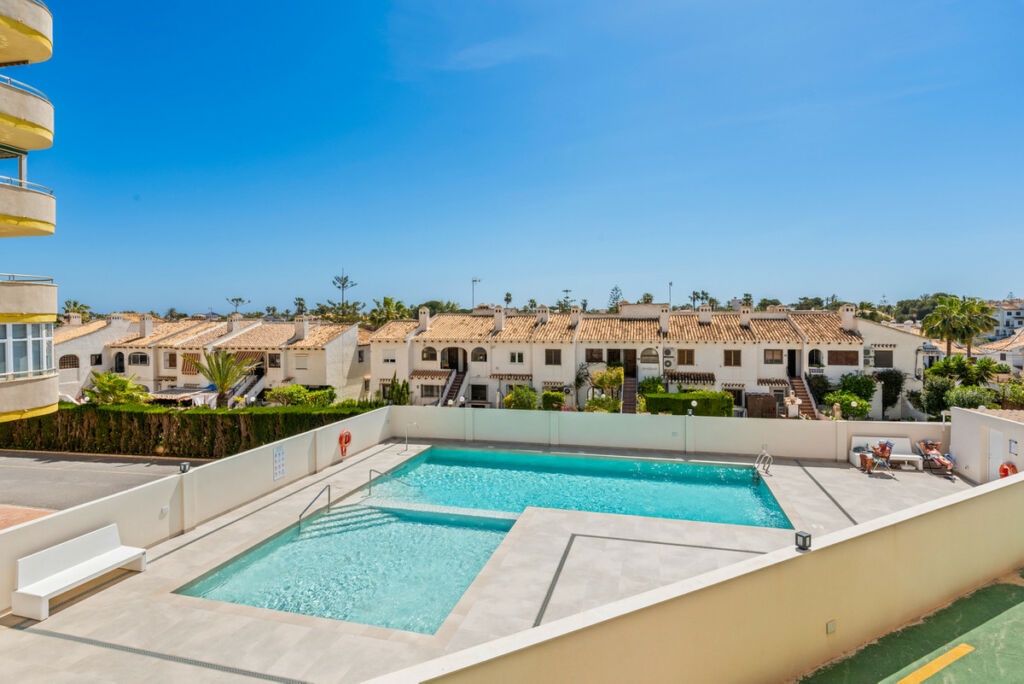 Middle Floor Apartment La Zenia Alicante - image 17