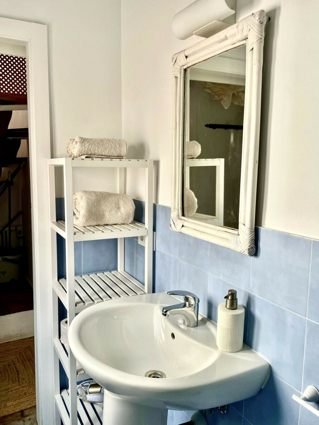 Middle Floor Apartment Tarifa Cádiz - image 17