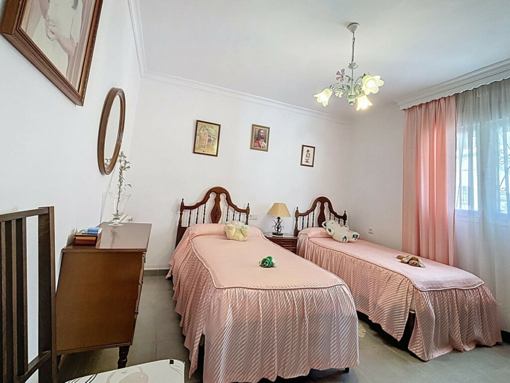 Detached Villa Cómpeta Málaga - image 17