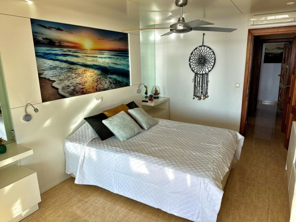Middle Floor Apartment Benidorm Alicante - image 17