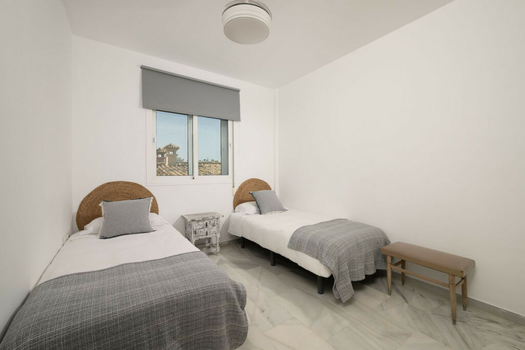 Townhouse Fuengirola Málaga - image 17