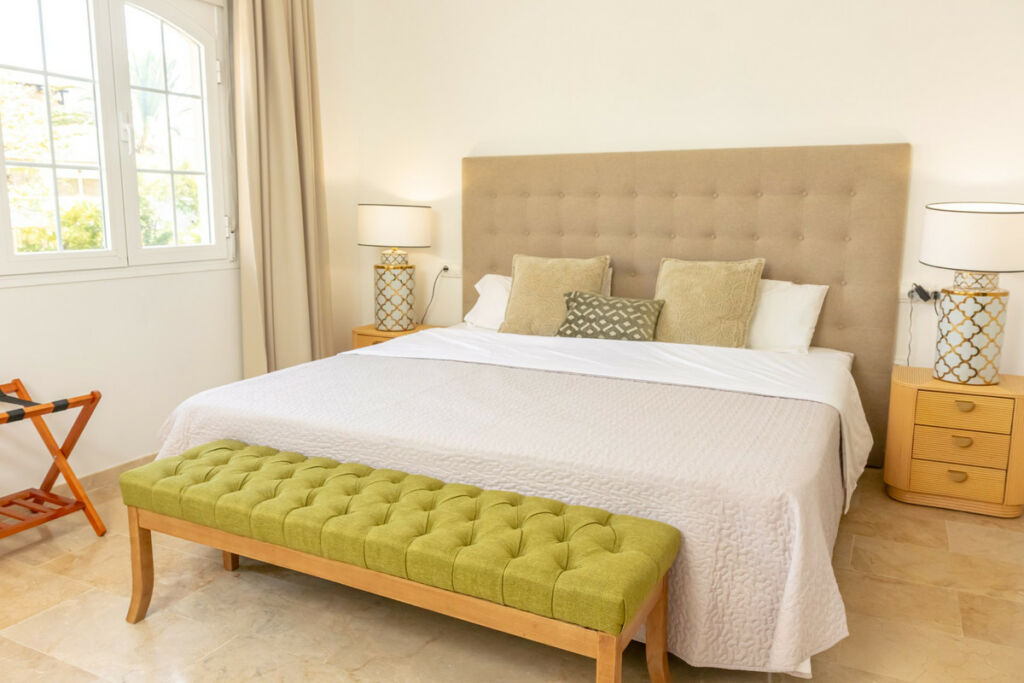 Townhouse The Golden Mile Málaga - image 17