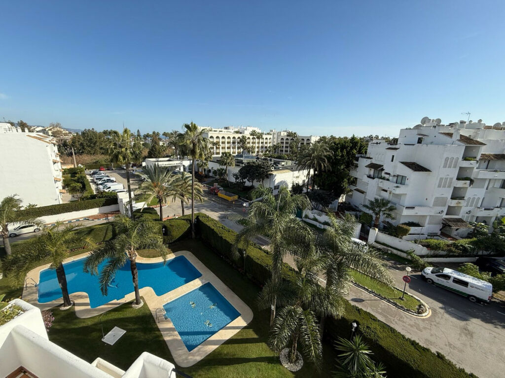 Penthouse Duplex Puerto Banús Málaga - image 17