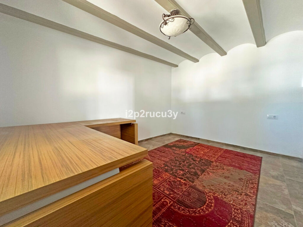 Detached Villa Moraira Alicante - image 17