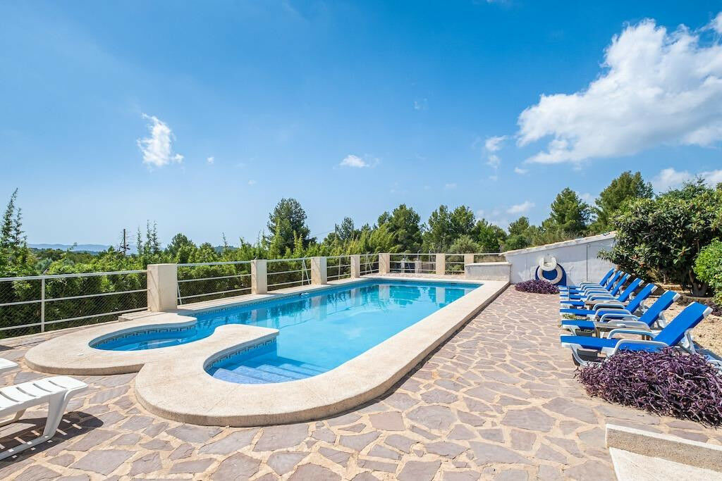 Detached Villa Polop Alicante - image 17