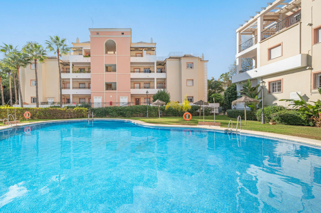 Ground Floor Apartment Nueva Andalucía Málaga