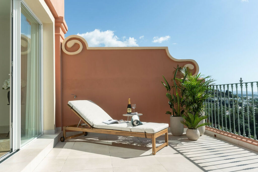 Townhouse Monte Halcones Málaga - image 17