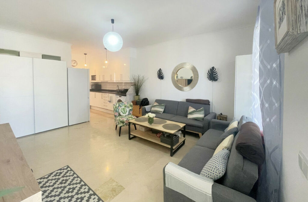 Ground Floor Apartment La Duquesa Málaga - image 17