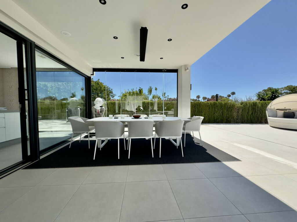 Detached Villa Los Monteros Málaga - image 16