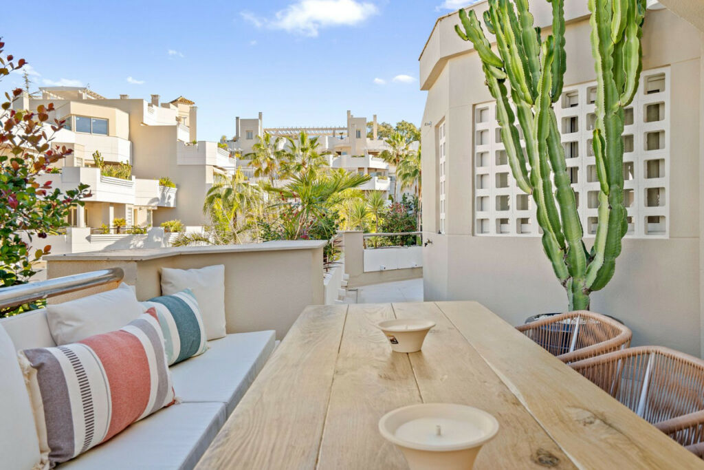 Penthouse Aloha Málaga - image 17