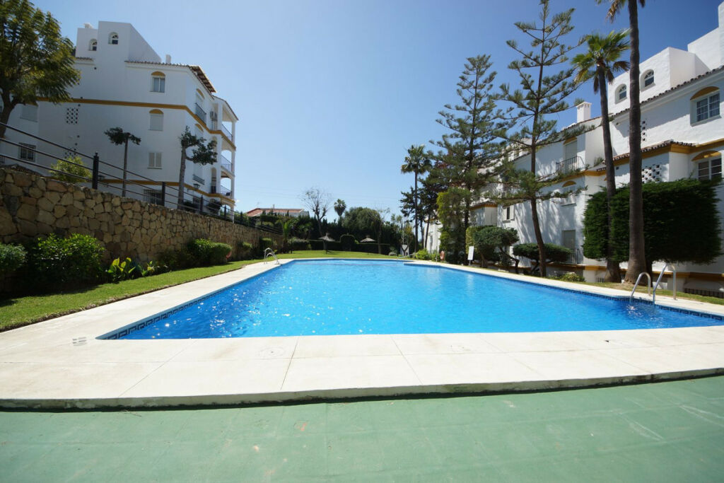 Ground Floor Apartment Estepona Málaga - image 17