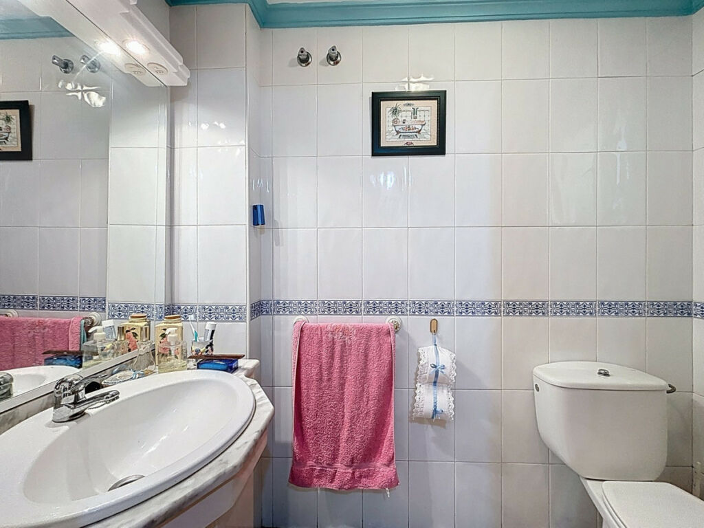 Semi-Detached House Torre del Mar Málaga - image 17