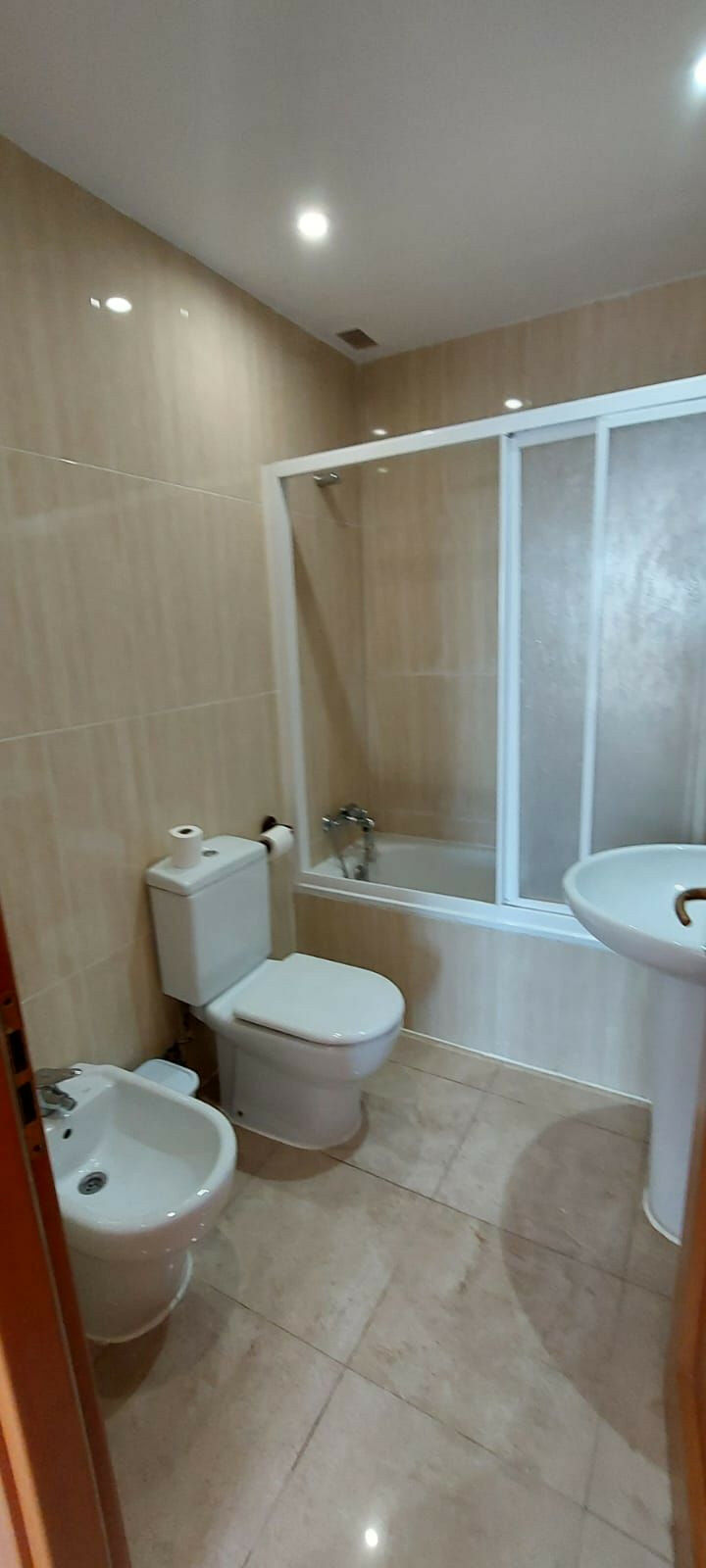 Middle Floor Apartment Manilva Málaga - image 15