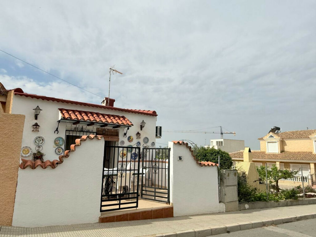 Semi-Detached House Benijofar Alicante - image 4
