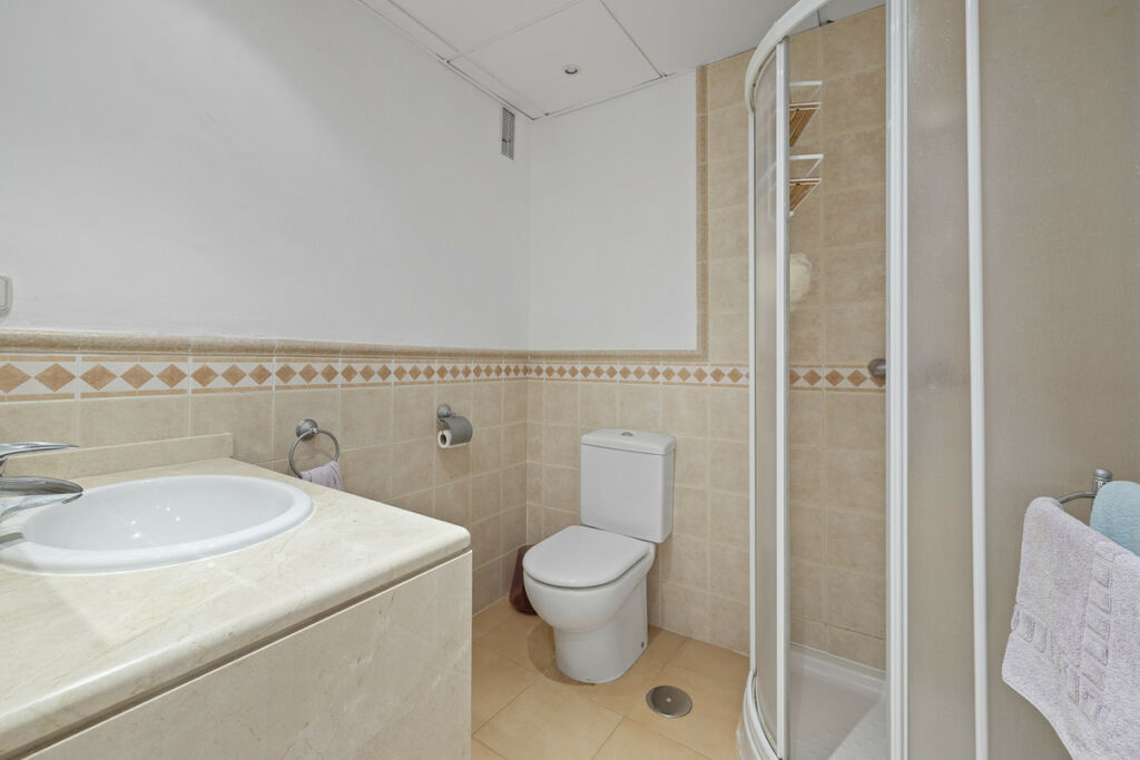 Middle Floor Apartment Marbella Málaga - image 21