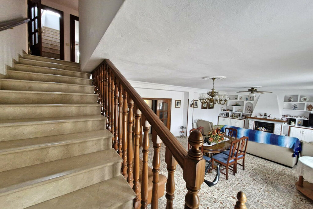 Townhouse Guaro Málaga - image 18