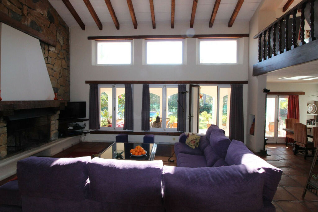 Detached Villa New Golden Mile Málaga - image 18