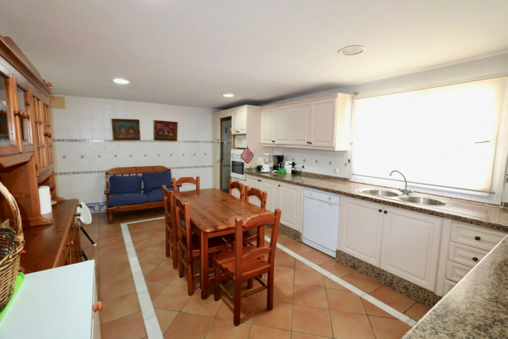 Detached Villa Sotogrande Costa Cádiz - image 18