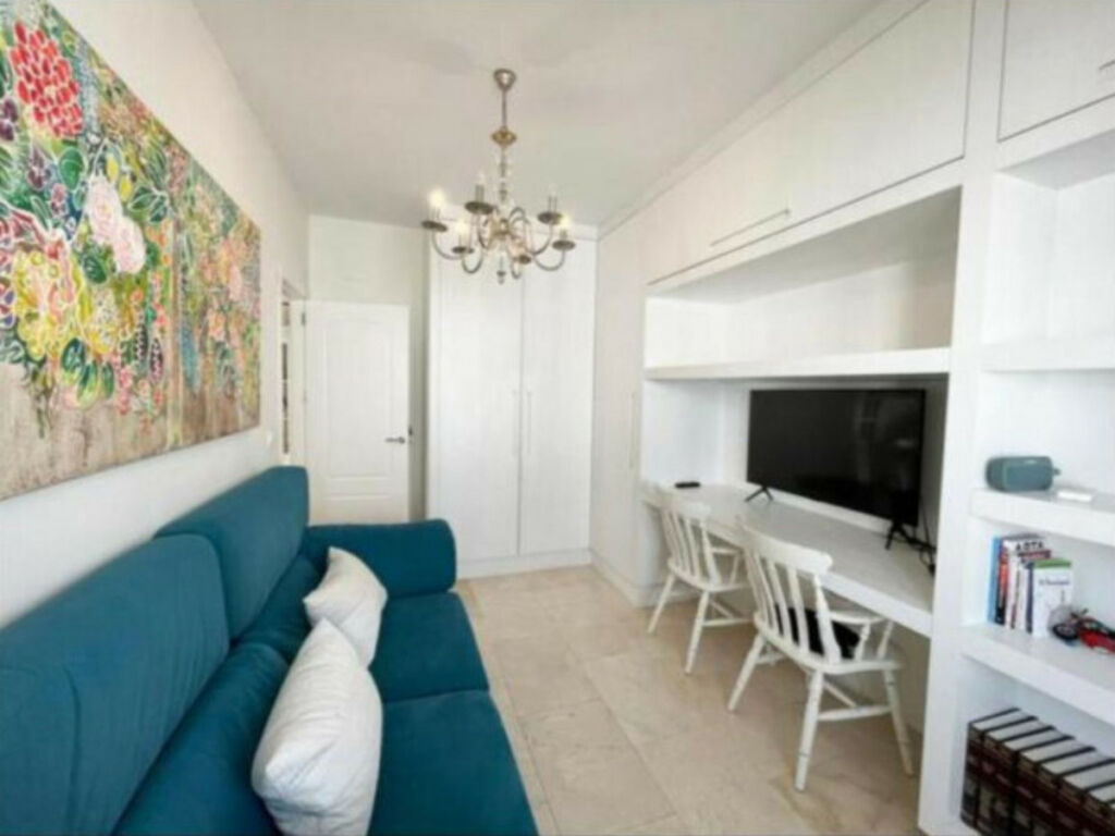 Detached Villa San Roque Cádiz - image 16