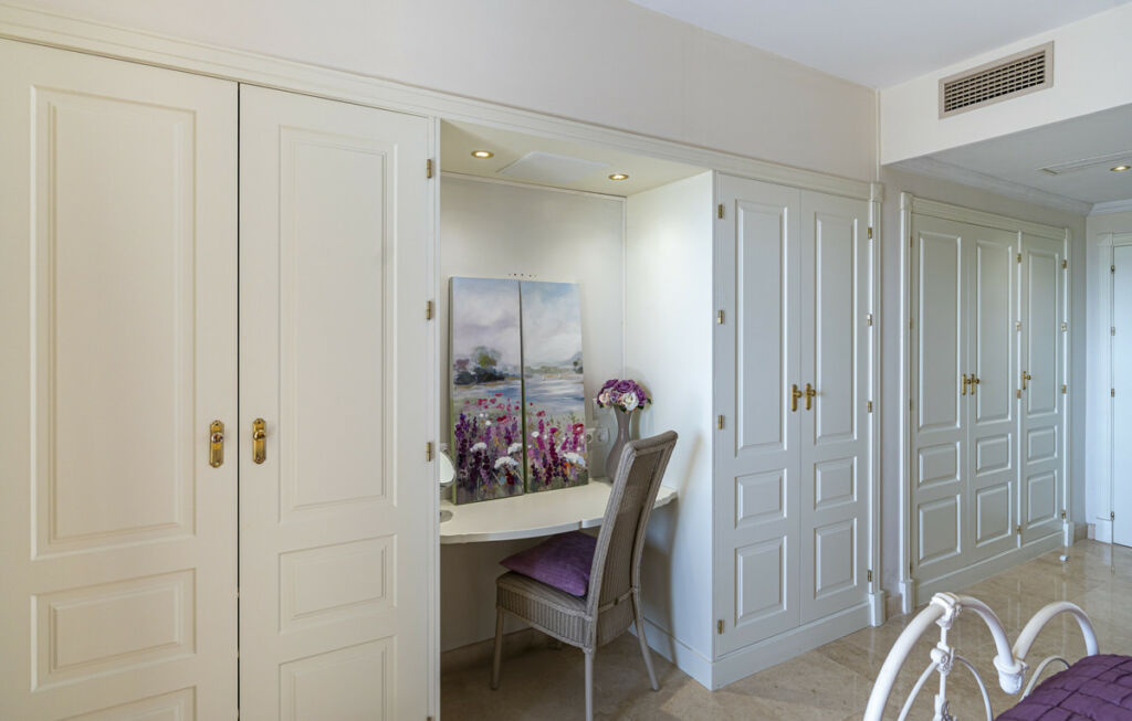 Middle Floor Apartment Estepona Málaga - image 18