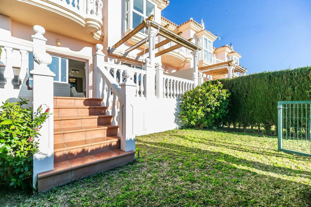 Townhouse Artola Málaga - image 18