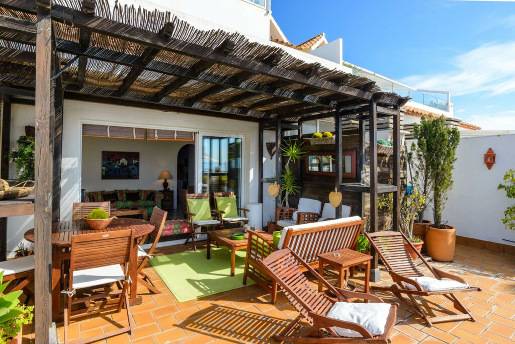 Middle Floor Apartment Estepona Málaga - image 19