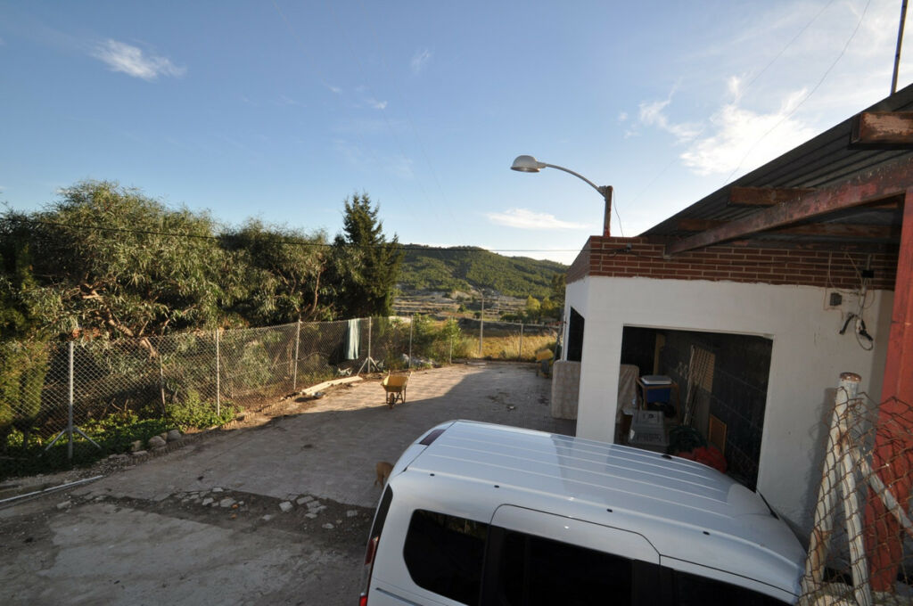 Detached Villa Aspe Alicante - image 18