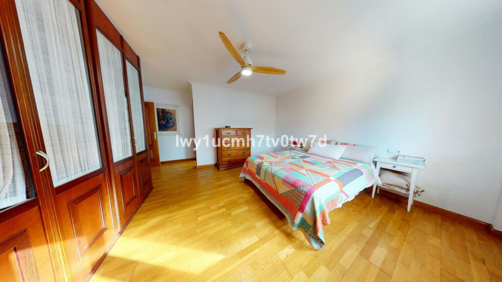 Middle Floor Apartment Fuengirola Málaga - image 18