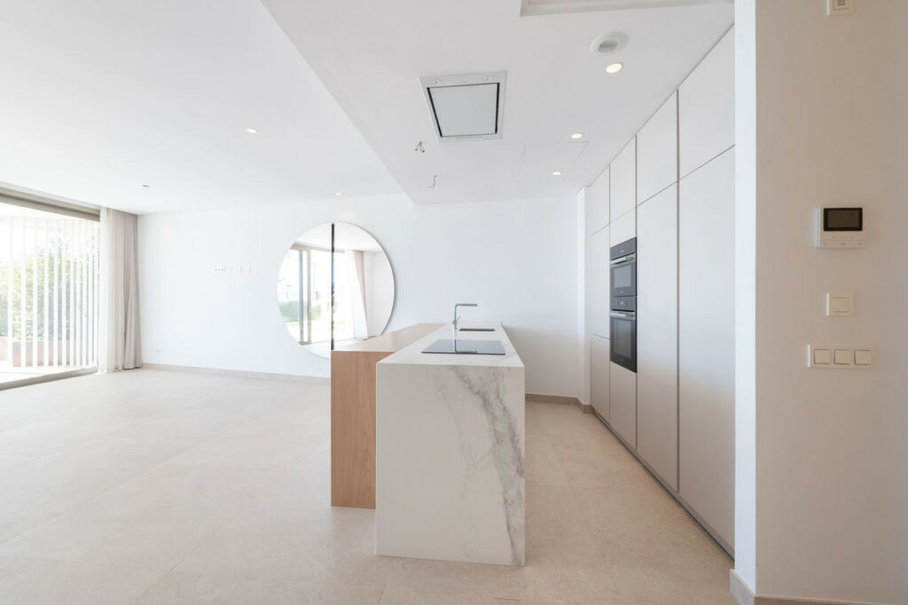 Ground Floor Apartment Benahavís Málaga - image 18