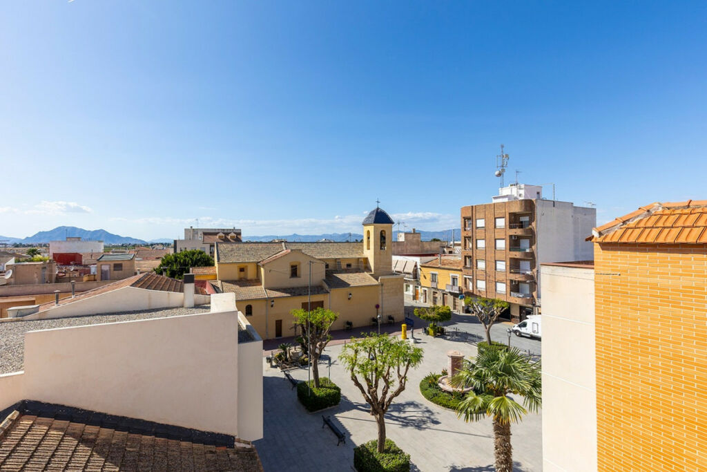 Middle Floor Apartment Daya Nueva Alicante - image 18