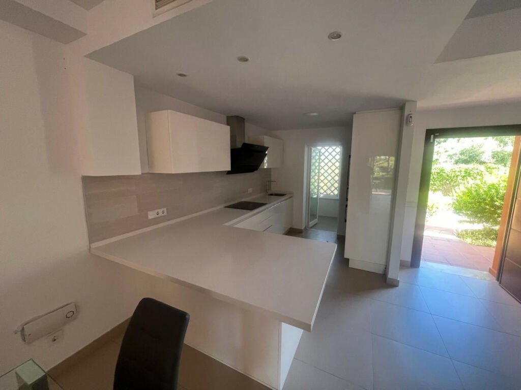 Semi-Detached House Benahavís Málaga - image 5