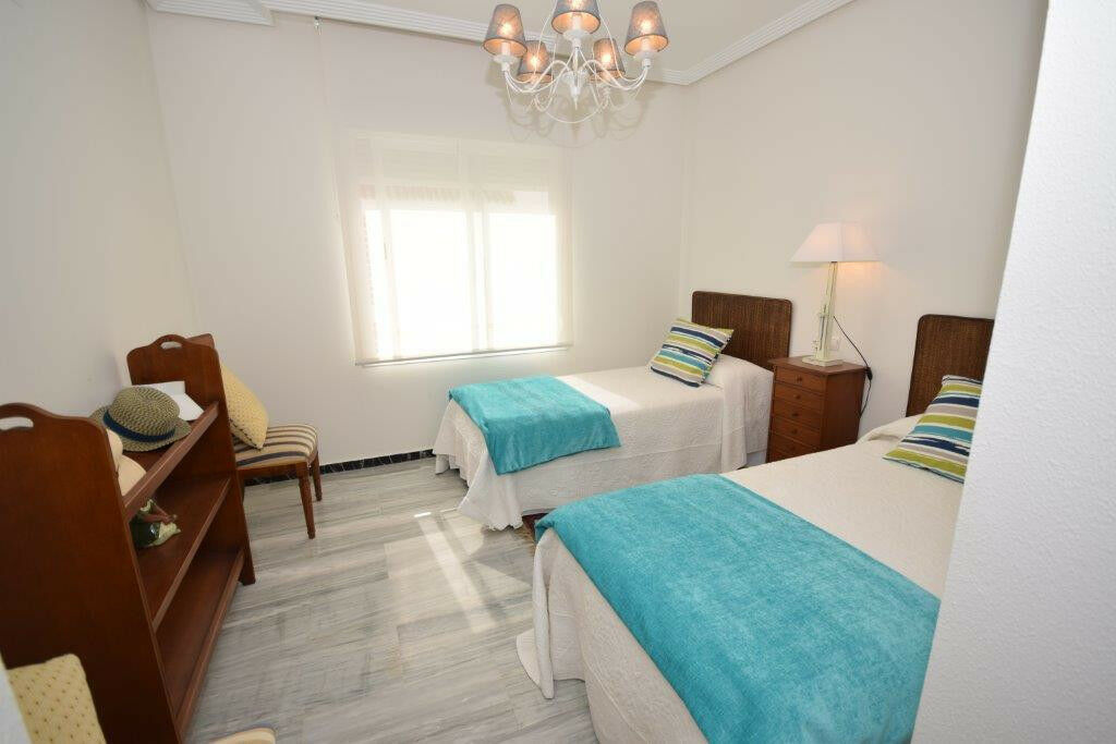 Middle Floor Apartment Puerto Banús Málaga - image 18