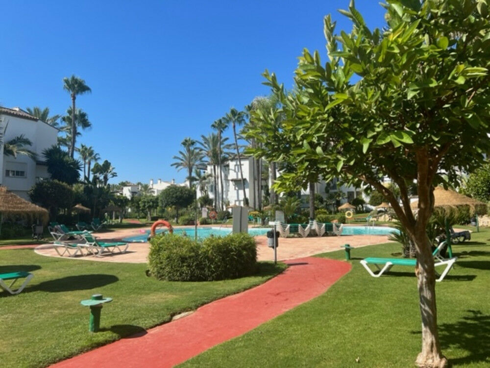 Middle Floor Apartment Costalita Málaga - image 18