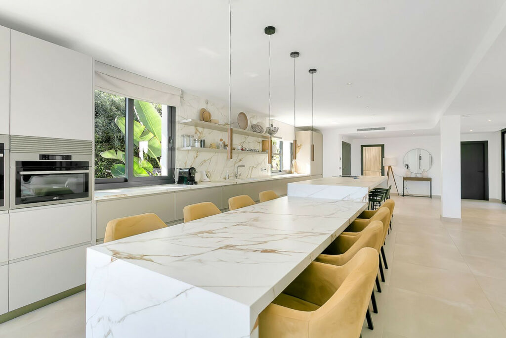Detached Villa Cabopino Málaga - image 20
