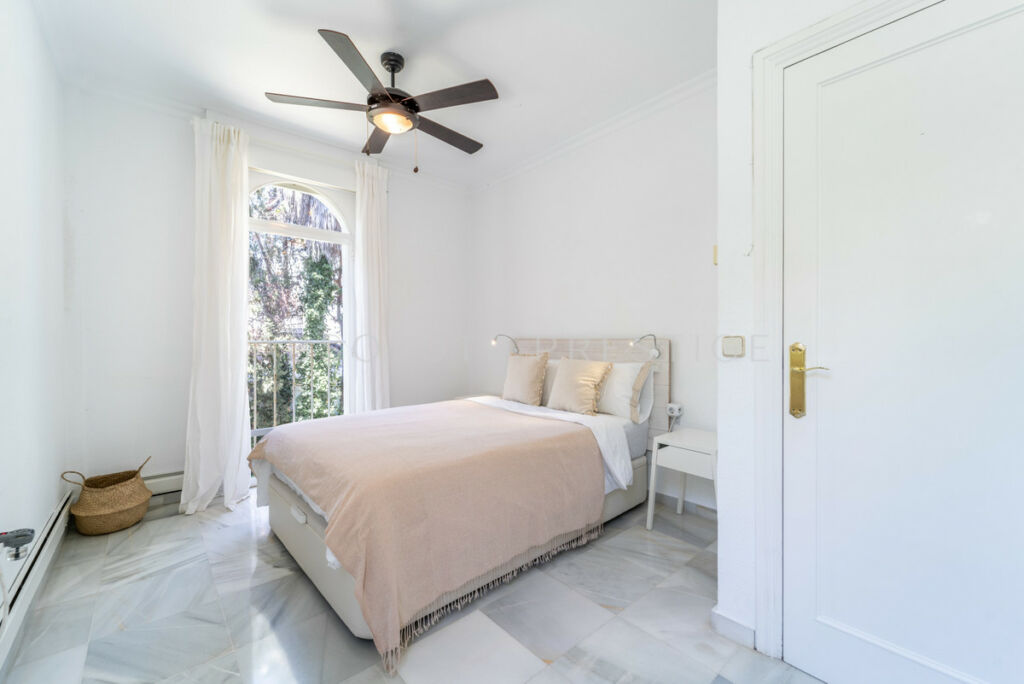 Detached Villa Nueva Andalucía Málaga - image 18