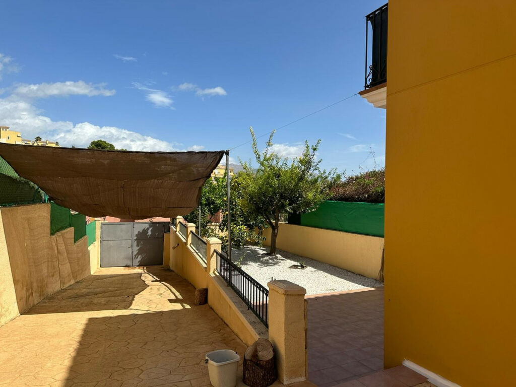 Semi-Detached House La Nucia Alicante - image 18