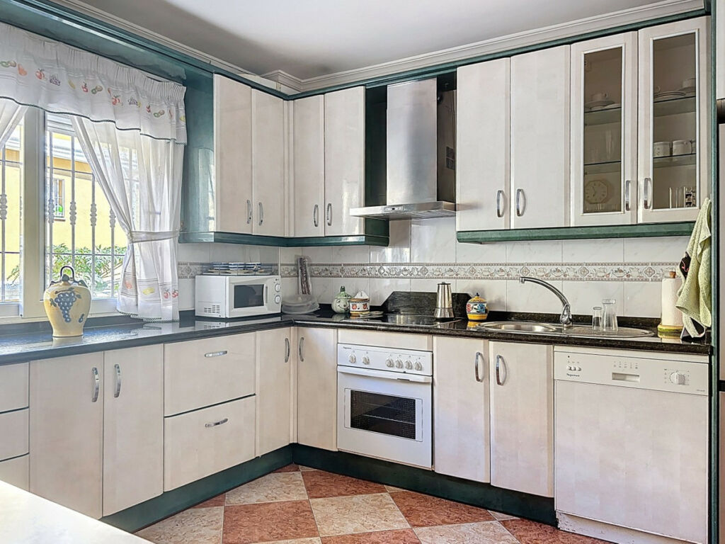Semi-Detached House Torre del Mar Málaga - image 18